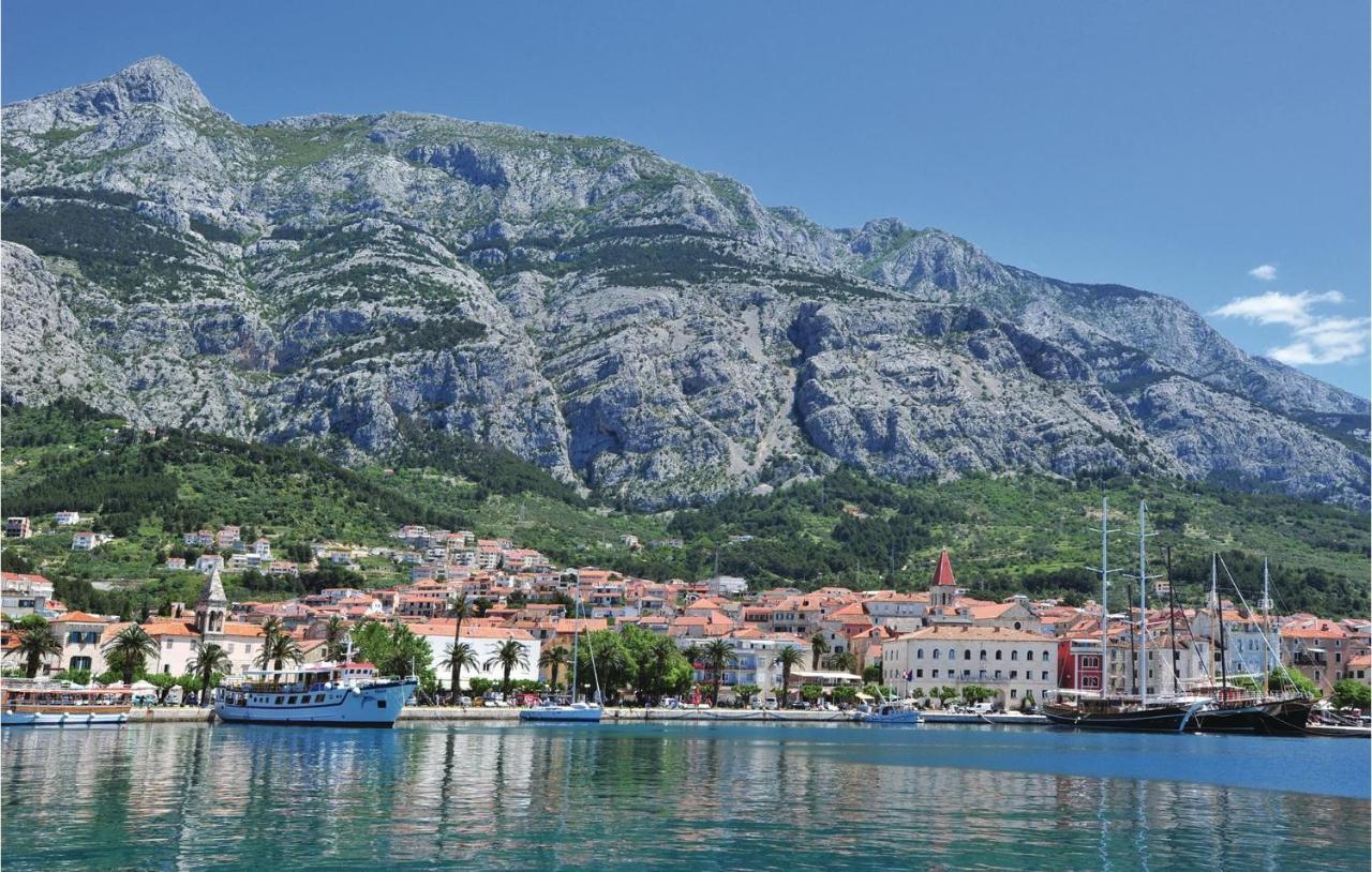 Amazing Apartment In Makarska With Wifi Exterior photo