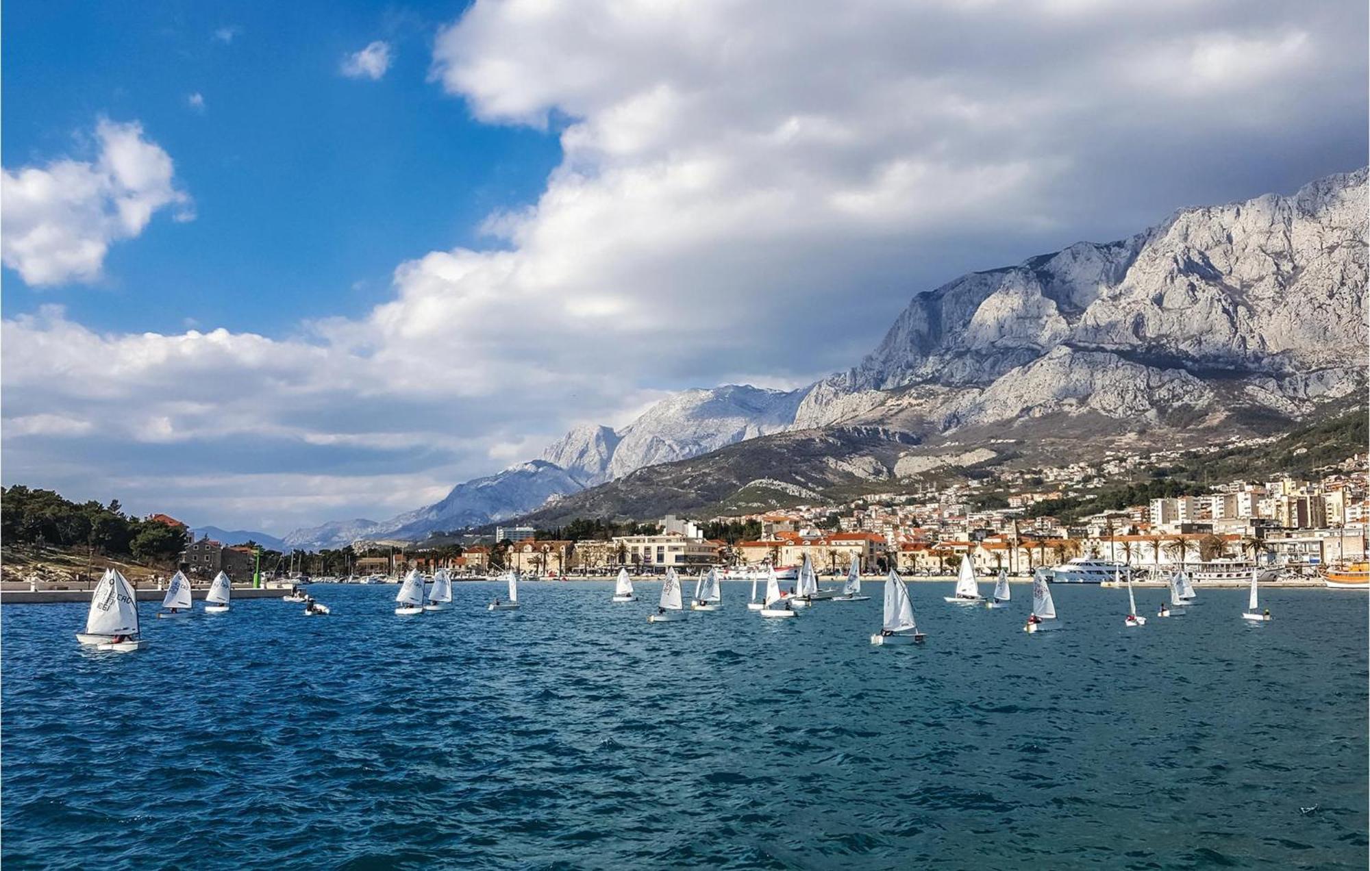 Amazing Apartment In Makarska With Wifi Exterior photo
